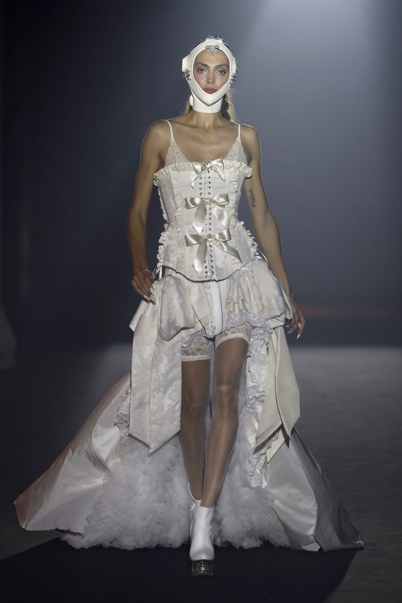 080-Barcelona-Fashion-Week-2025-runway-DOMINNICO_ÉTERMAG-NEWS6