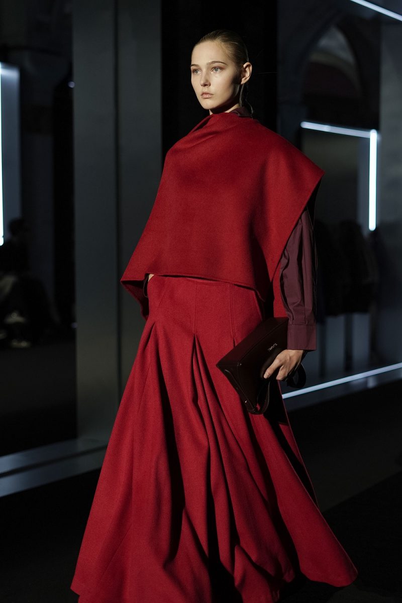 080-Barcelona-Fashion-Week-2025-runway-Simorra_ÉTERMAG-NEWS15